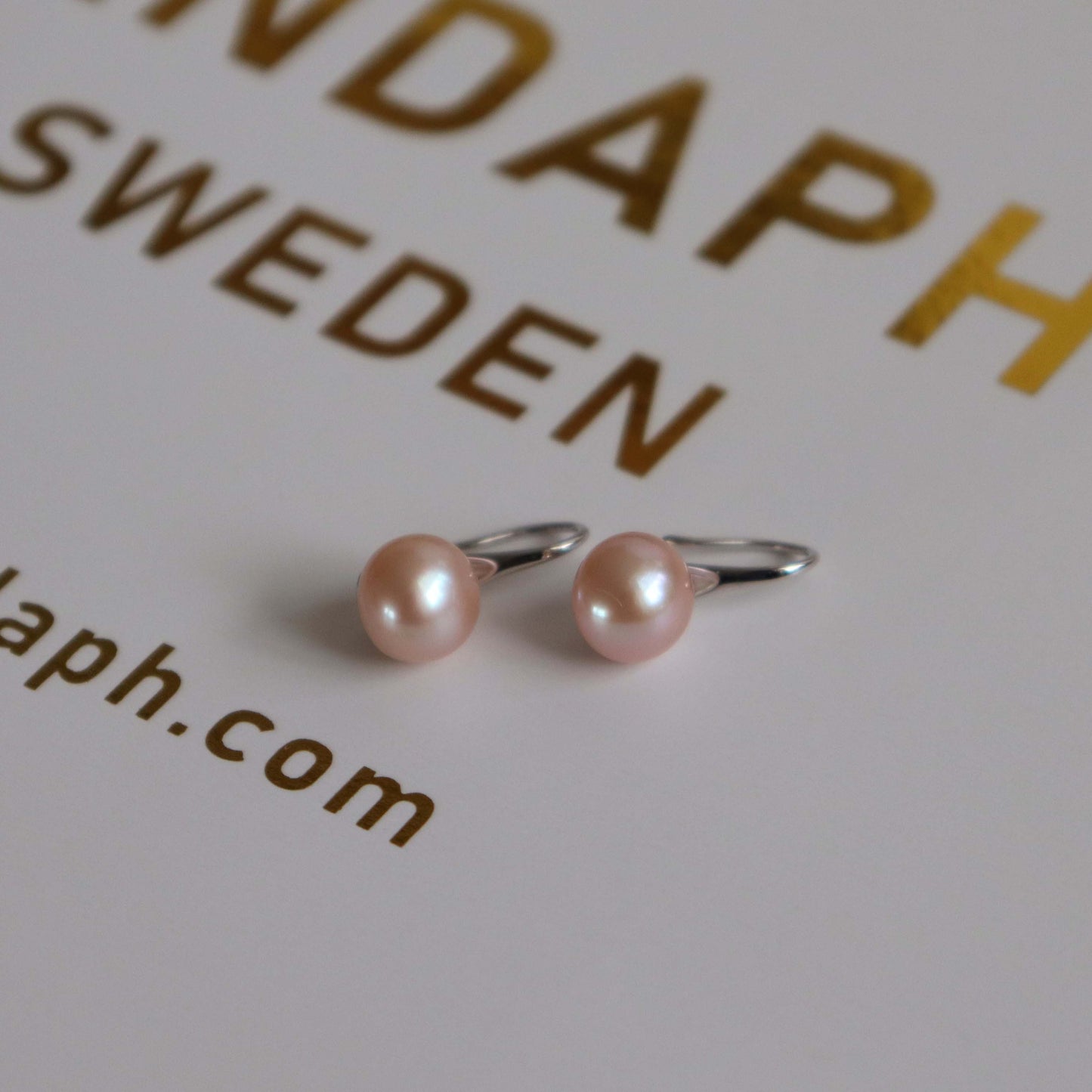 Genuine pearl hook earrings [short hook]